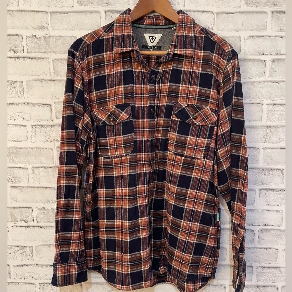 Men’s Vissla blue and orange plaid button down casual collar shirt shirt Large